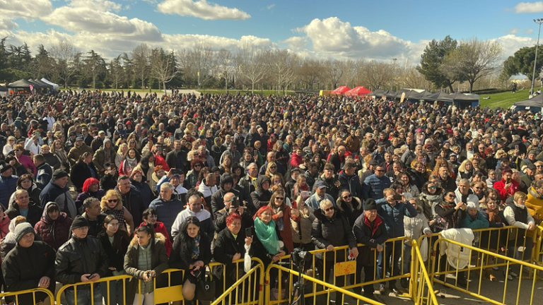 Romanii-din-Spania-au-sarbatorit-impreuna-la-Festivalul-Martisorului-dedicat-Zilei-Femeii-6-768x432